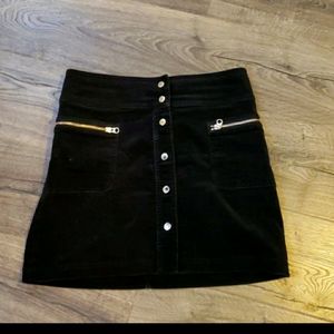 BOGO SALE Gorgeous A-Line Black Mini Skirt with Pockets size 6, 29 inch waist